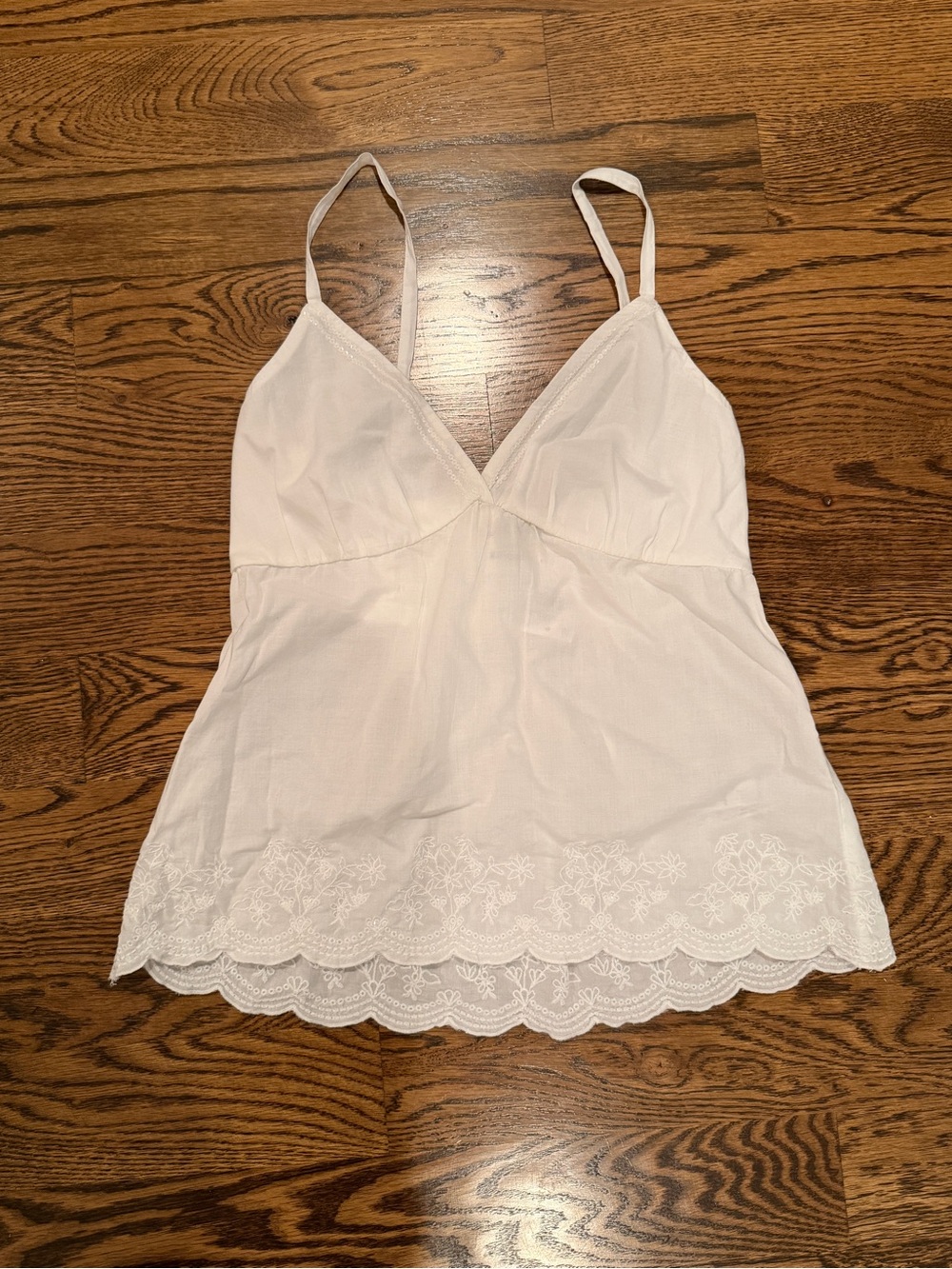 NWT Hollister White Lace-Trim Cami Tank Blouse top Embroidered Sequin Tank small